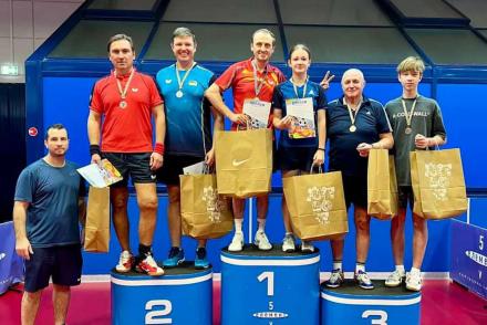 Командний турнір з настільного тенісу— фітнес-клуб 5 елемент