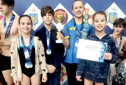 Юні зірки клубу «5 елемент» на змаганнях United Swim! — фітнес-клуб 5 елемент