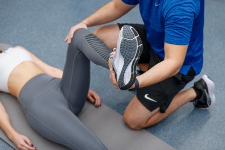 Болять коліна після лиж: як відновитися— фітнес-клуб 5 елемент