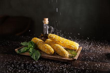 КУКУРУДЗА ПОВЕРНУЛАСЯ!— фітнес-клуб 5 елемент