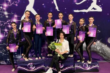 Наші неймовірні гімнасточки, вітаємо вас! — фітнес-клуб 5 елемент