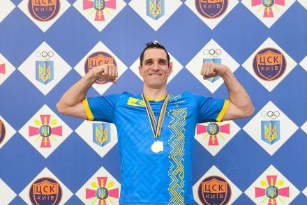 Вітаємо Сергія Кукшина з блискучою перемогою!— фітнес-клуб 5 елемент