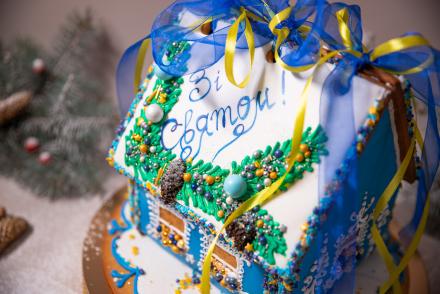 Офіційно стартував найзатишніший сезон — продаж пряникових будиночків та різдвяних штоленів!— фітнес-клуб 5 елемент