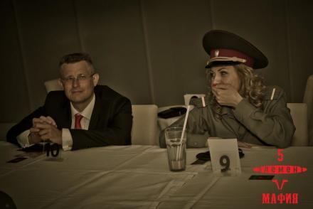 Мафия в стиле милитари — фітнес-клуб 5 елемент